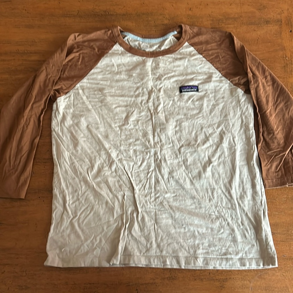 Patagonia Men’s Medium Cotton in Conversion Baseball T